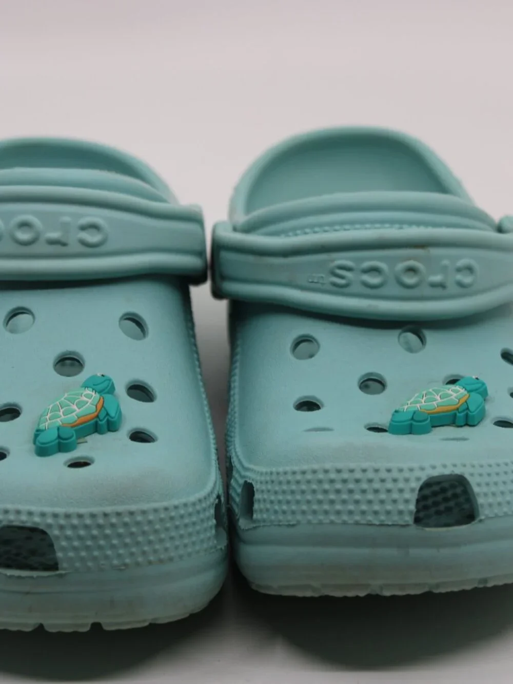 Crocs NWT Junior 5-7 (Women 6) Rubber Sandals Sky Blue Watter Summer Unisex